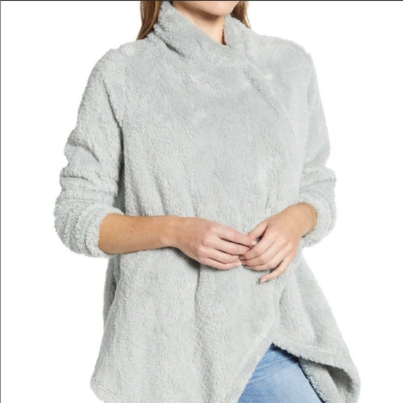 RELISTED NWT Bobeau Drape Front Faux Fur Cardigan - Picture 2 of 3